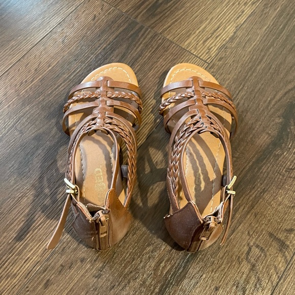 Unr8ted Sienna Gladiator Sandals- Little Kids - Picture 2 of 8